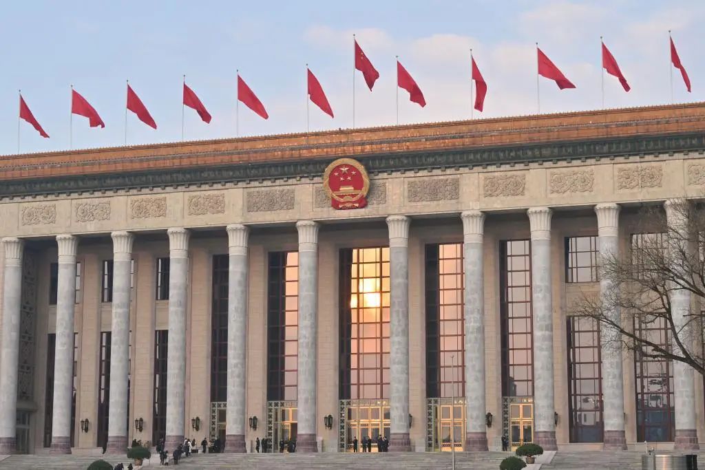 李強提到：新型儲能、“沙戈荒”、海上風(fēng)電